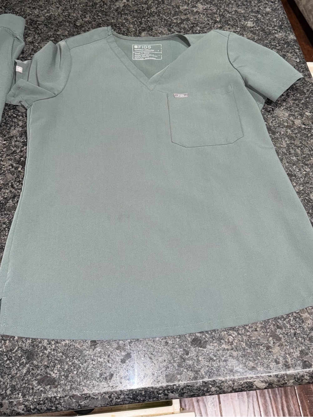Women’s figs jogger set small bonsai